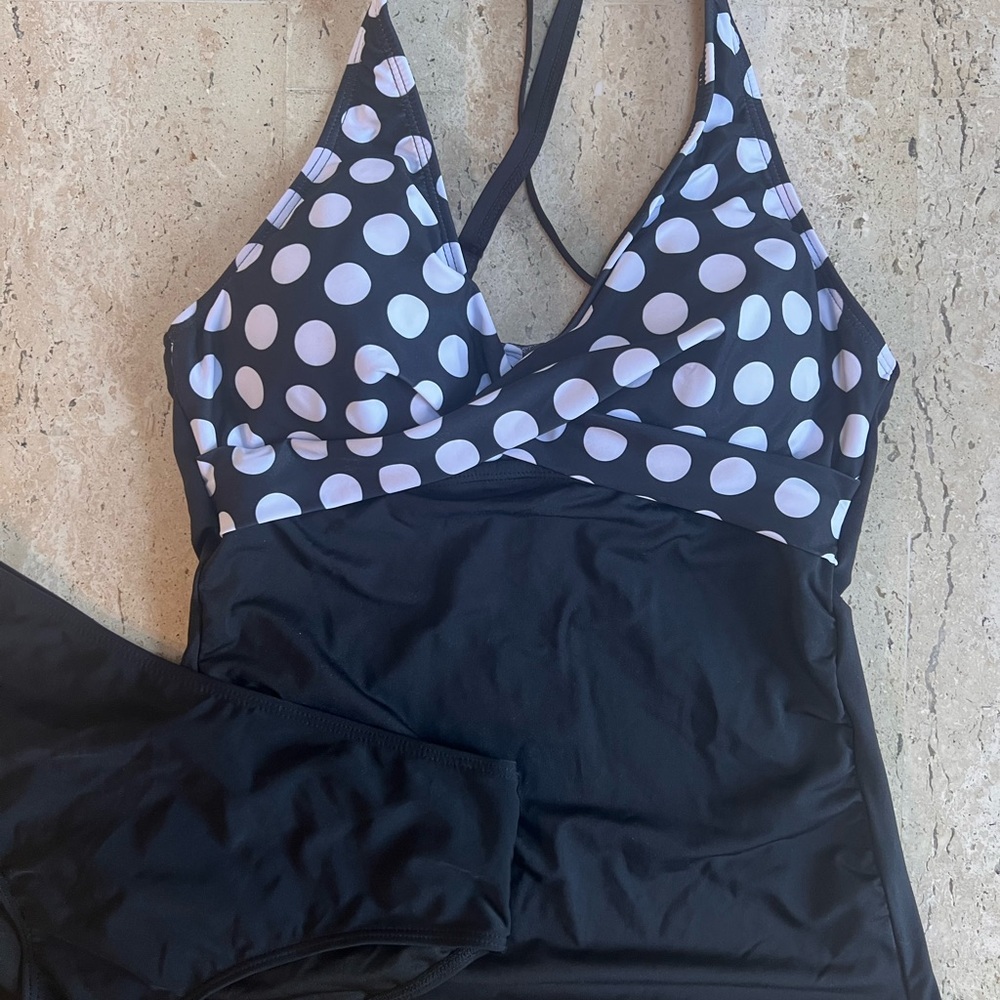 Yonique Tankini Women’s Tummy Control Black and White Polka Dot Size Small - Picture 4 of 7